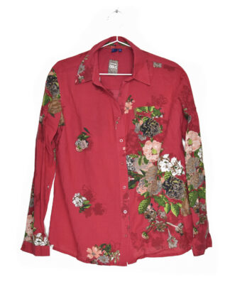 70's blouse red with flowers print retro design