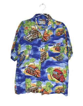 Hawaii vintage cars in beach shirt - L