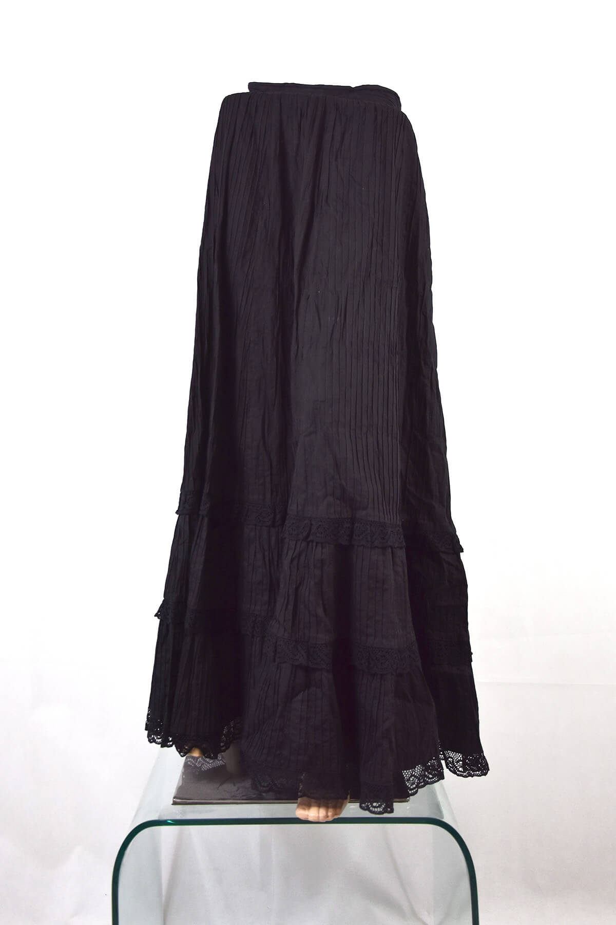 Black long ladies skirt