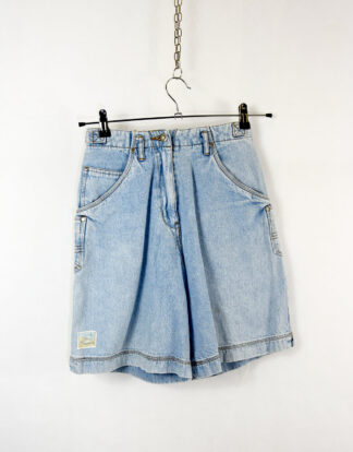 Loose light blue denim shorts - 36