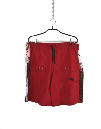 Dark red vintage design shorts