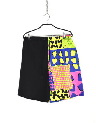 Retro 80's colorfull shapes design black shorts