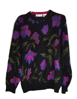 Black with pink and purple flowers design knited pullover - L