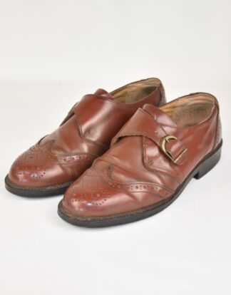 Broguies brown leather belt laced oxford shoes