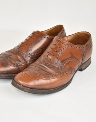 Broguies brown leather oxford shoes