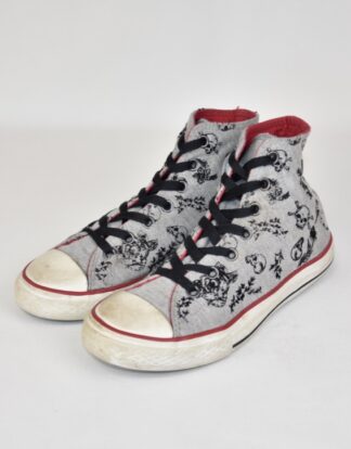 Converse all stars grey and red skulls high shoes